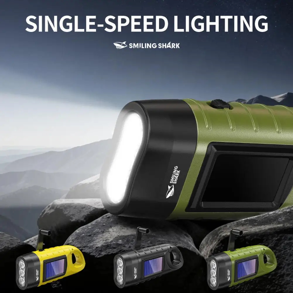 "פנס שטח חשמלי נייד – מנורת LED עוצמתית 800 לומן, טעינה סולארית ודינמו ידני. מושלם לקמפינג, טיולים ואביזרי קמפינג. נייד, עמיד למים וקל לנשיאה. הזמינו עכשיו באתר worldgadgeta.co.il!"